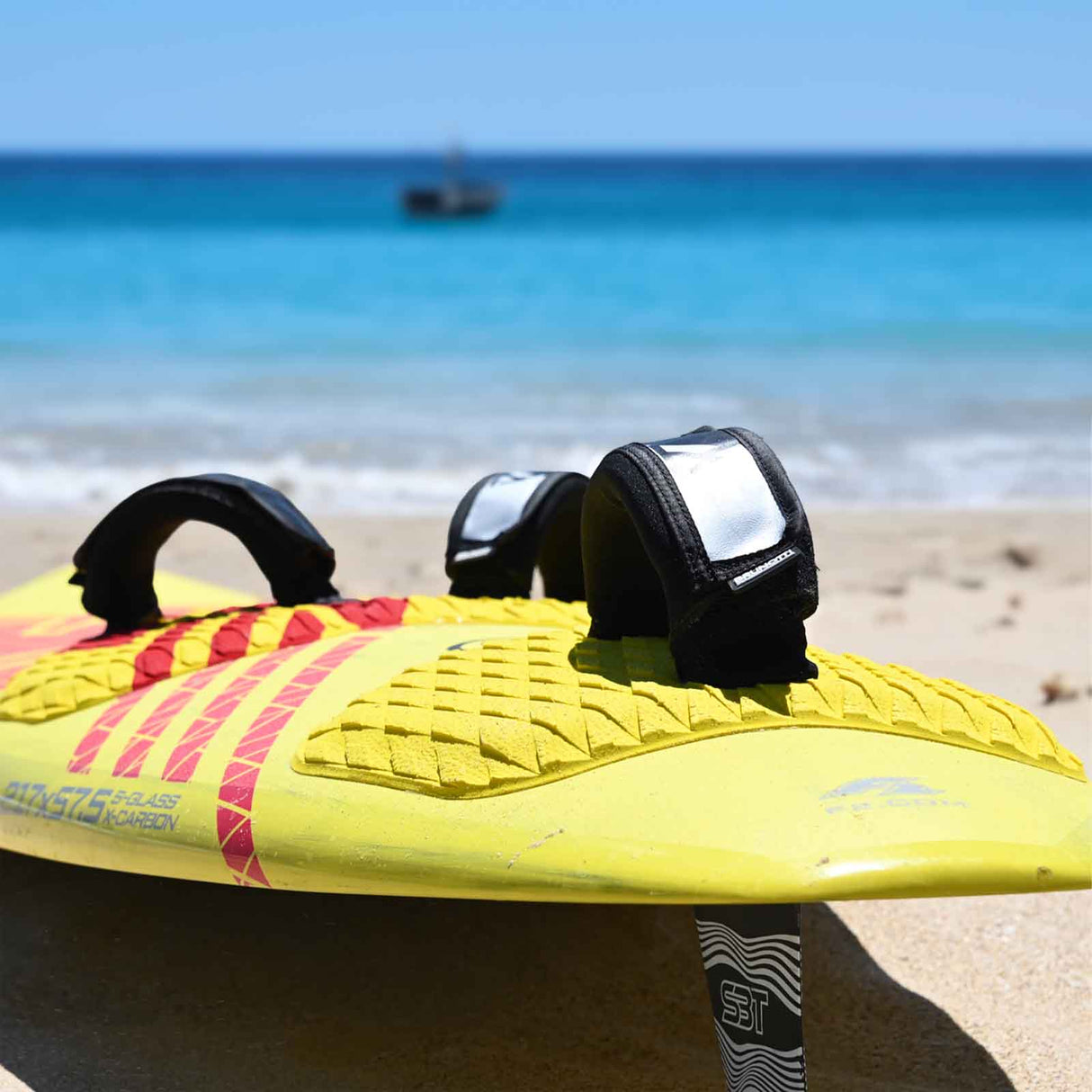 F2 Windsurfboard Rave Pro 90-110L Größe wählbar Gelb/Rot 2024/25