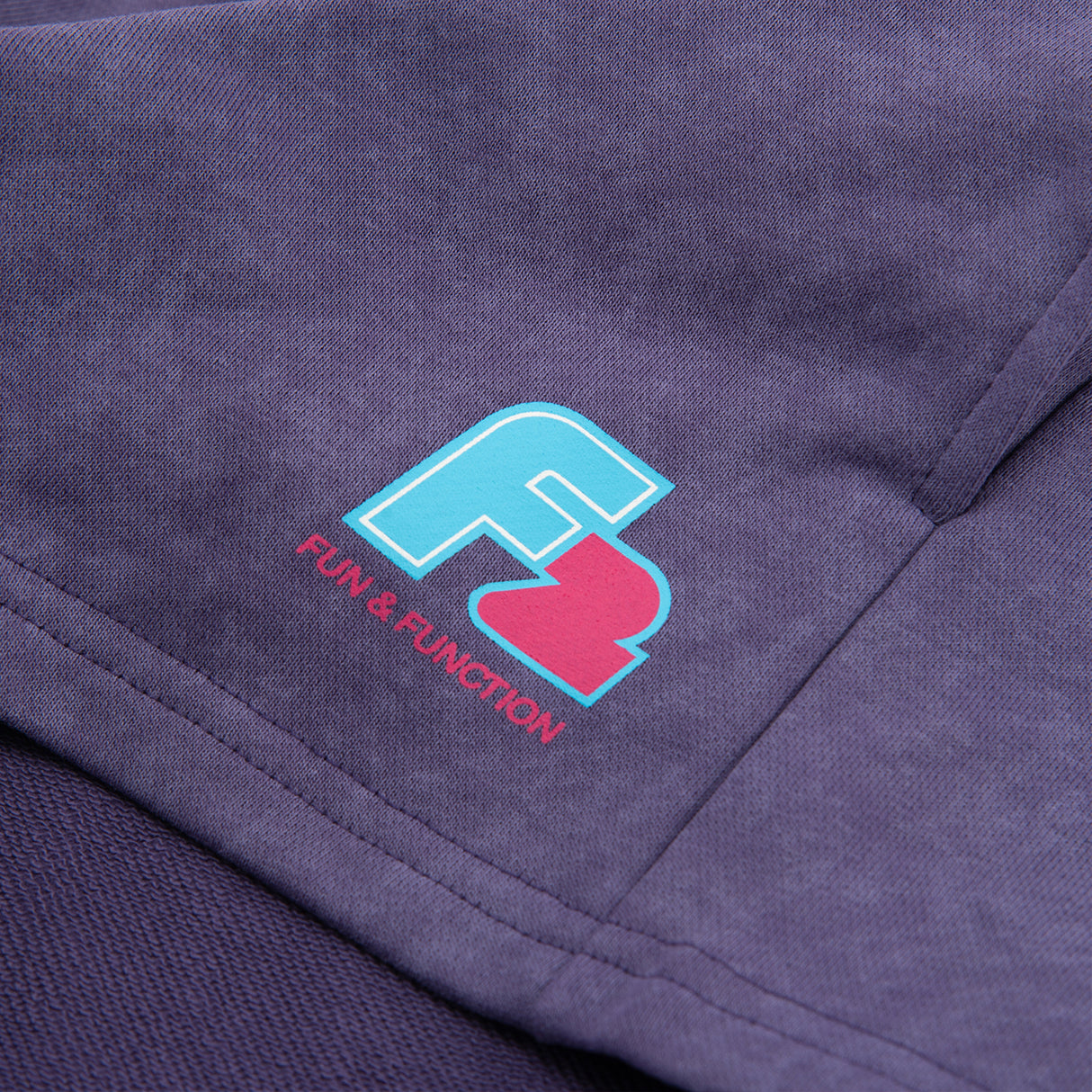 F2 Retro Silberpfeil Shorts Plum Stonewashed Damen Sweatshorts - Größe wählbar