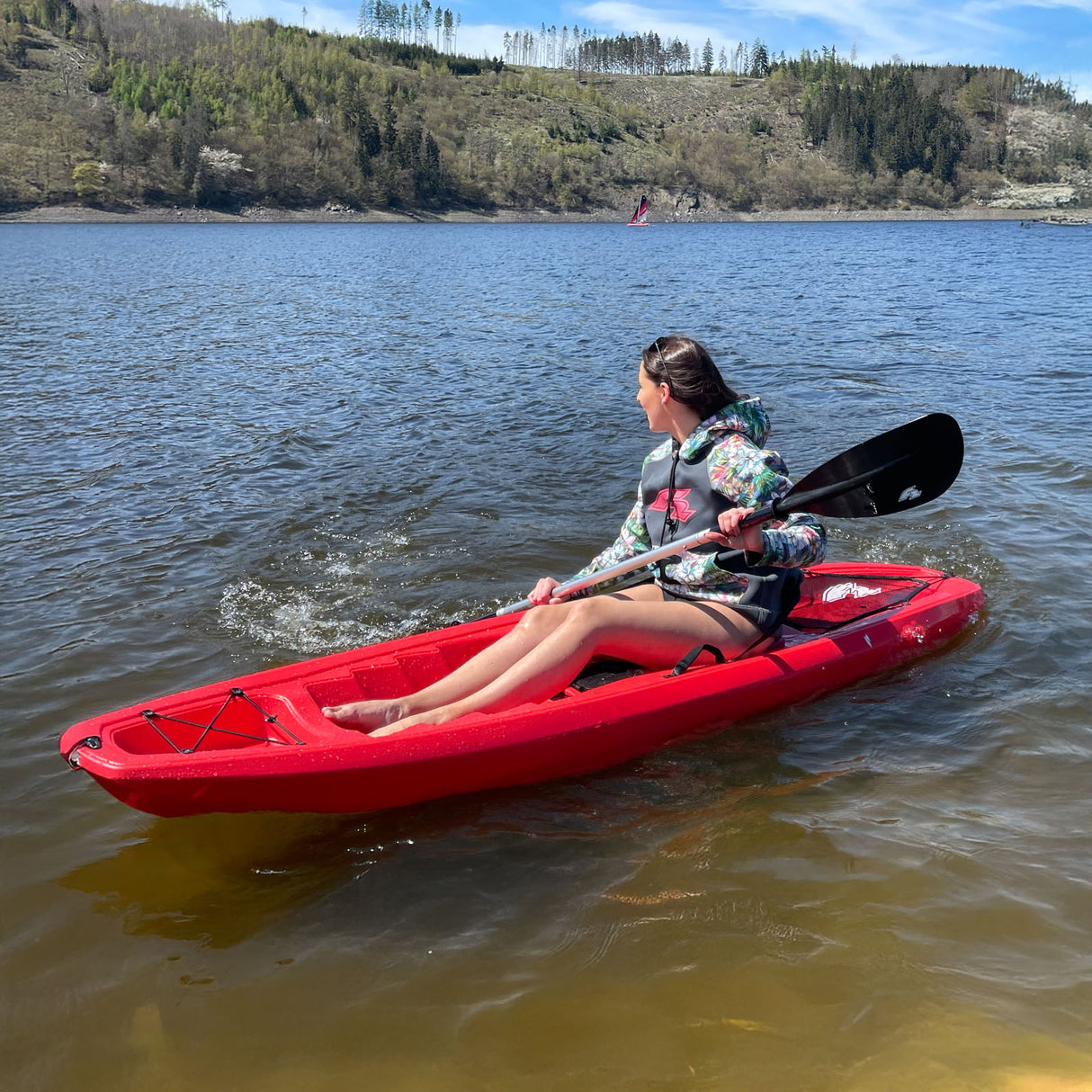 F2 Marken Kajak Axxis - Angelkajak 1 Sitzer mit Paddel Rot