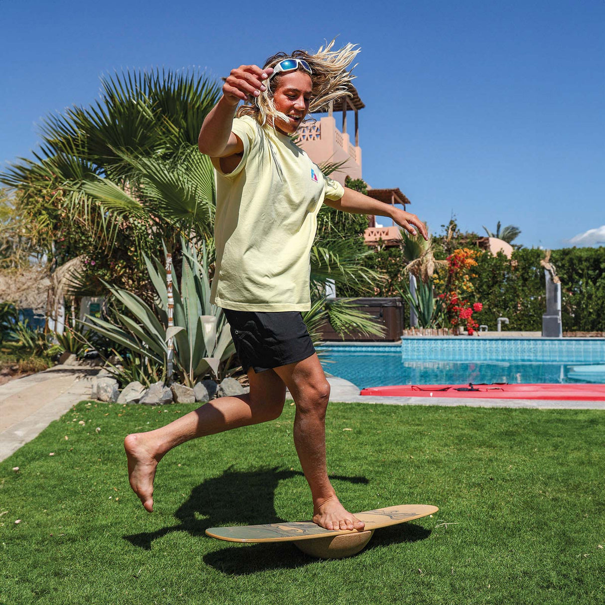 F2 Set Balance Board Surfer 76x28cm mit Kork Halbkugel